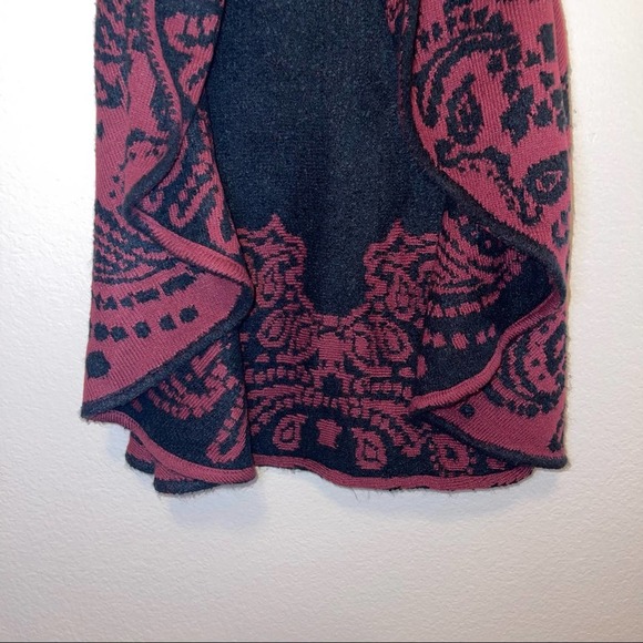 Reversible Charming Charlie Burgundy & Black Damask Open Faux Collar Vest Medium - Picture 6 of 12